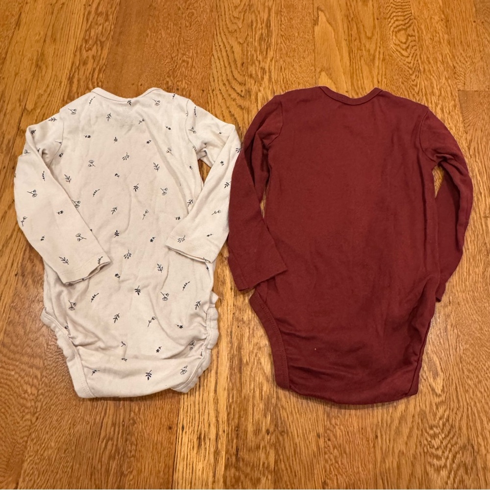 Lot of 2 H&M toddler long sleeve onesies bodysuits Sz 18 months beige burgundy - Picture 2 of 5